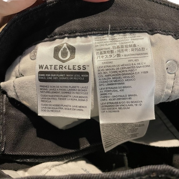 Levi's 512 Black Skinny Jean 🖤 - Picture 8 of 11